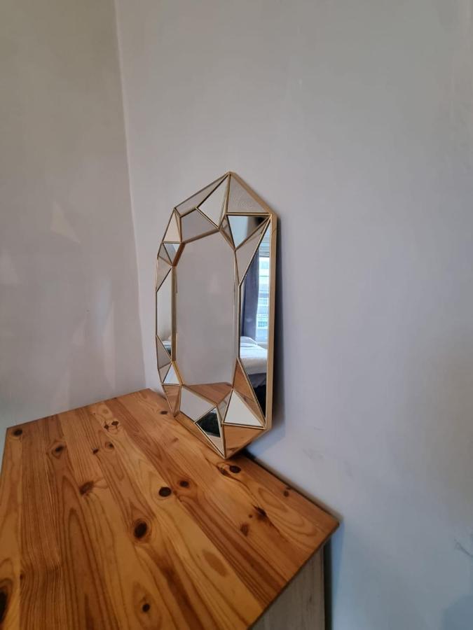 Property In Brixton ロンドン エクステリア 写真